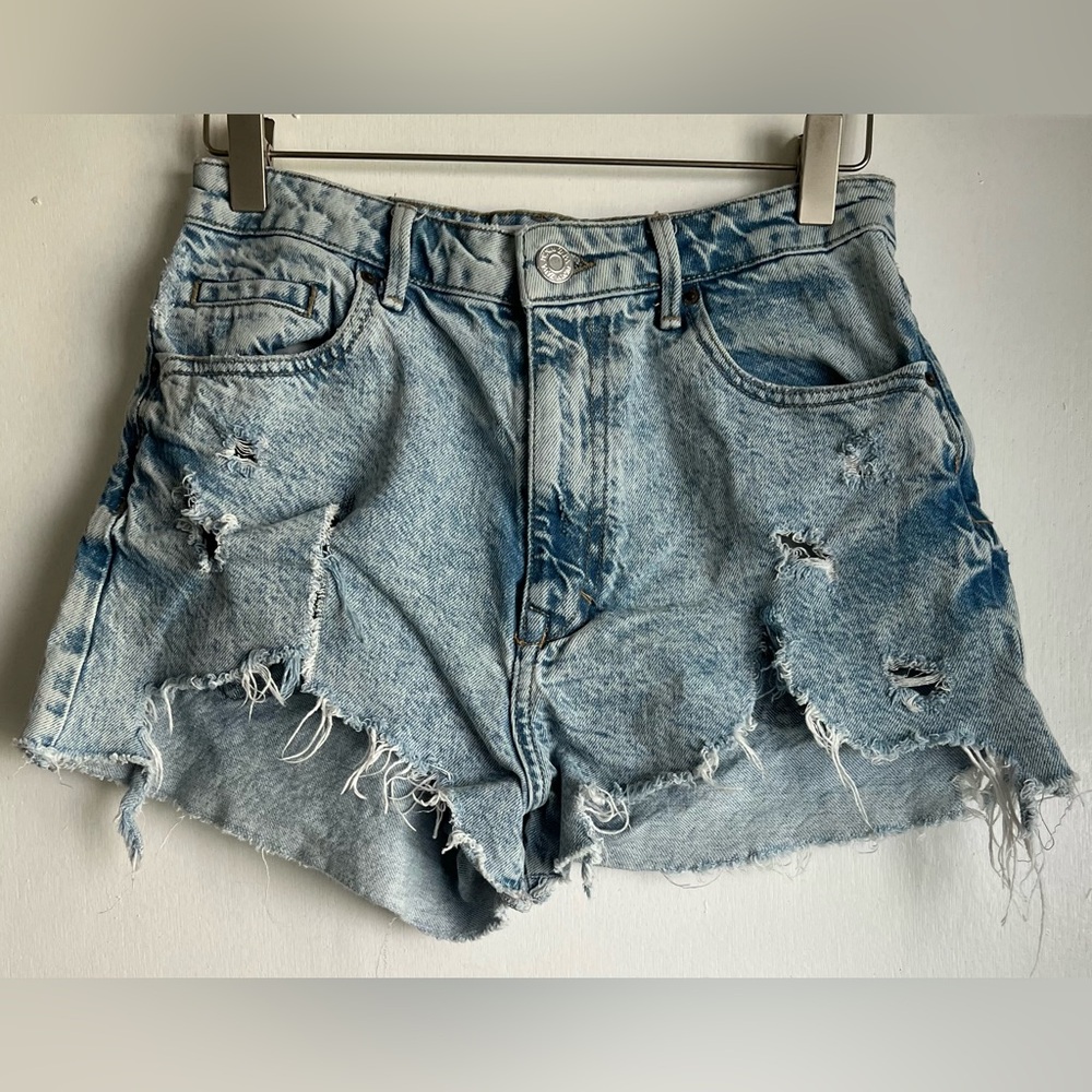 EUC Zara Distressed Denim Women Shorts, S